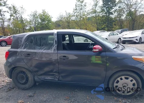 2014 Scion Xd из США, поврежденный, VIN JTKKUPB45E1040185